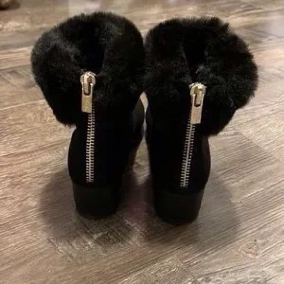 DKNY Nadra Fur Trimmed Wedge Booties, NWT Size 7M - Picture 2 of 2